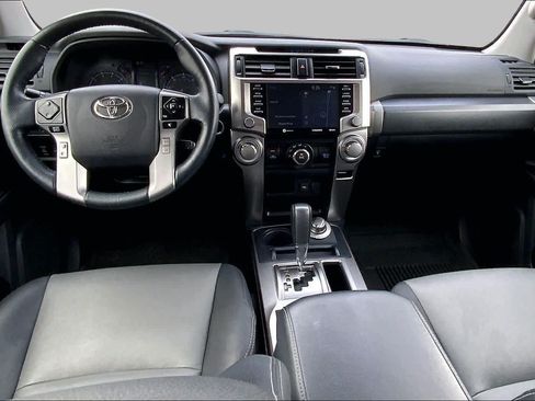 Used 2024 Toyota 4Runner SR5 Premium w/ Moonroof Package AWD/4WD image 16