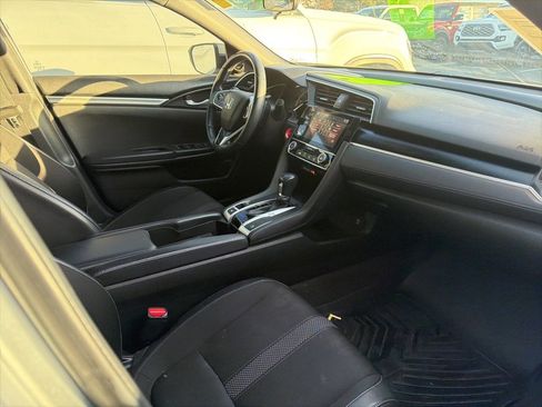 Used 2021 Honda Civic Sport image 5