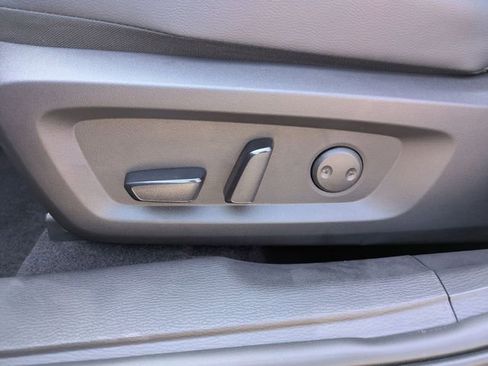 New 2025 Mitsubishi Outlander SEL image 15