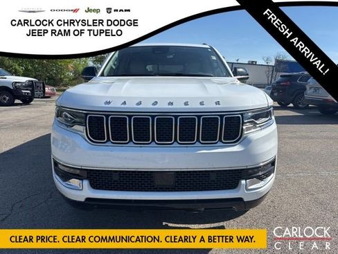 Used 2024 Jeep Wagoneer 4WD w/ Premium Group I image 3