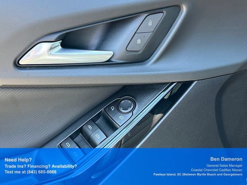 Used 2025 Chevrolet Equinox LT w/ Convenience Package II FWD image 6