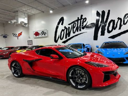 Used 2025 Chevrolet Corvette Z06 image 25