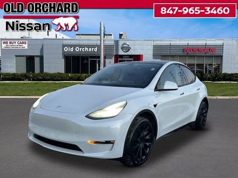Used 2022 Tesla Model Y Long Range image 1
