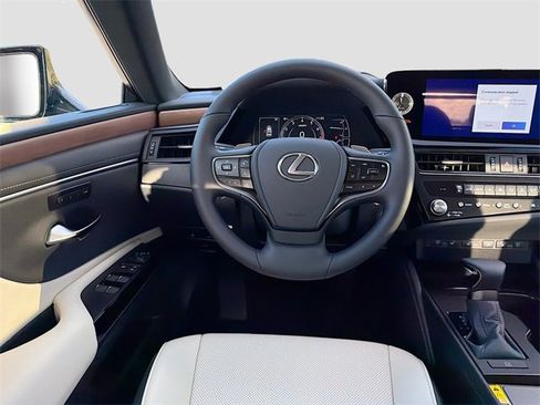 New 2025 Lexus ES 350 w/ Premium Package image 17