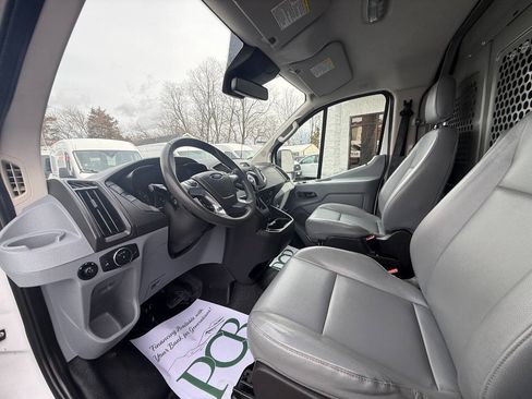 Used 2016 Ford Transit 150 130 Low Roof RWD image 5