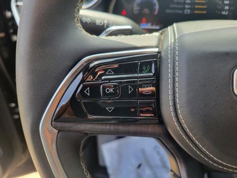 Used 2023 Jeep Grand Cherokee L Overland w/ Rear Seat Video Group I AWD/4WD image 20