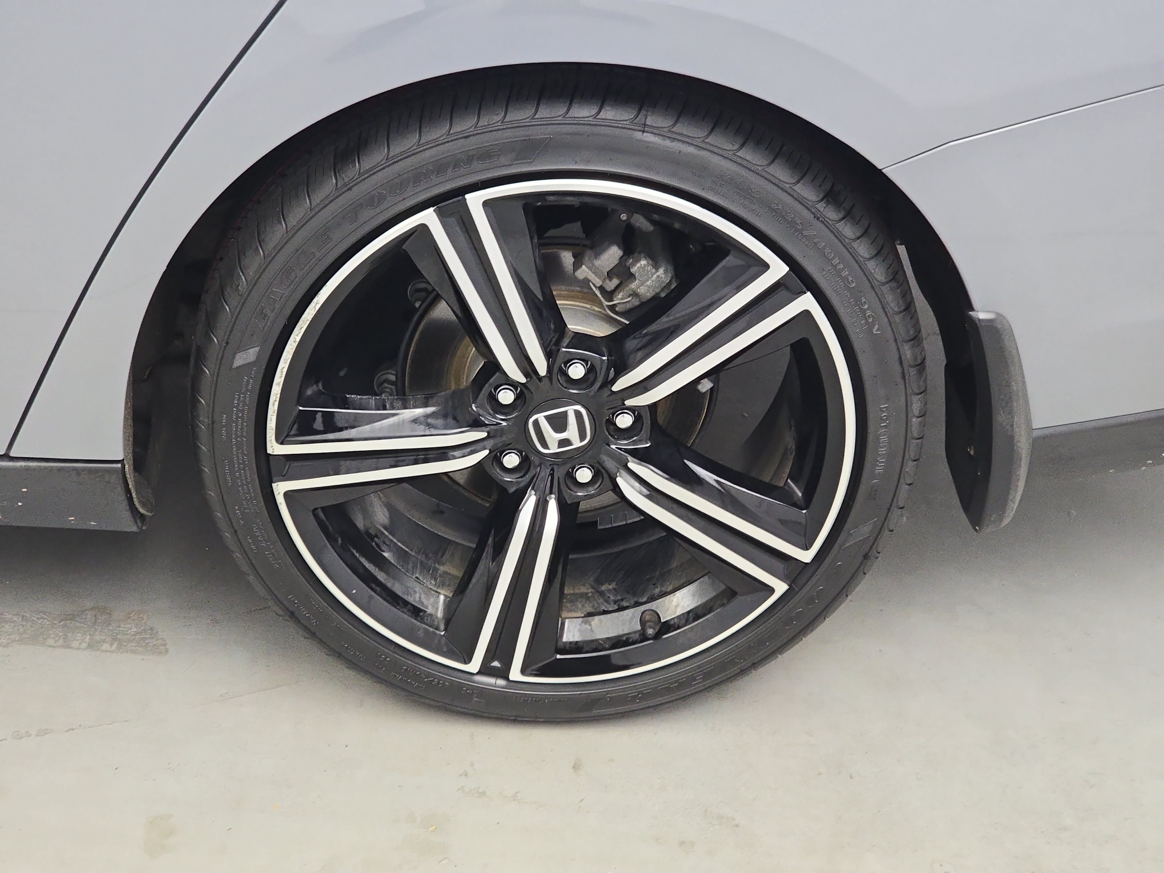 Used 2024 Honda Accord Sport image 32