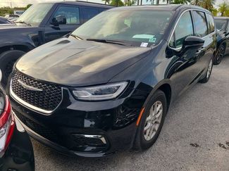 Used 2024 Chrysler Pacifica Touring-L FWD 360° Tour