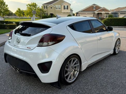 Used 2016 Hyundai Veloster Turbo FWD image 5