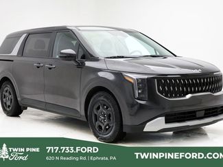 Used 2025 Kia Carnival video 1