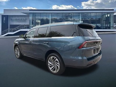New 2027 Lincoln Navigator Reserve AWD/4WD image 5