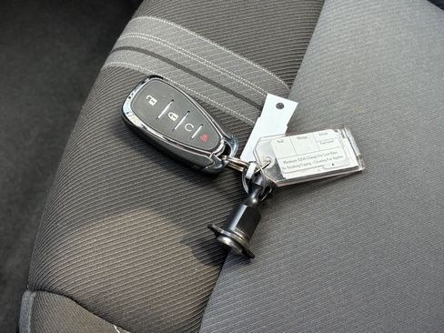 Used 2025 Chevrolet Blazer LT image 20