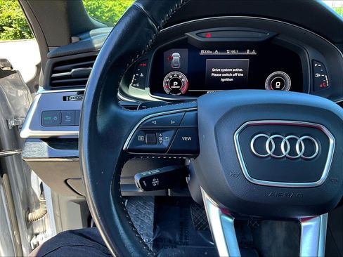 Used 2019 Audi Q8 Premium w/ Convenience Package AWD/4WD image 11