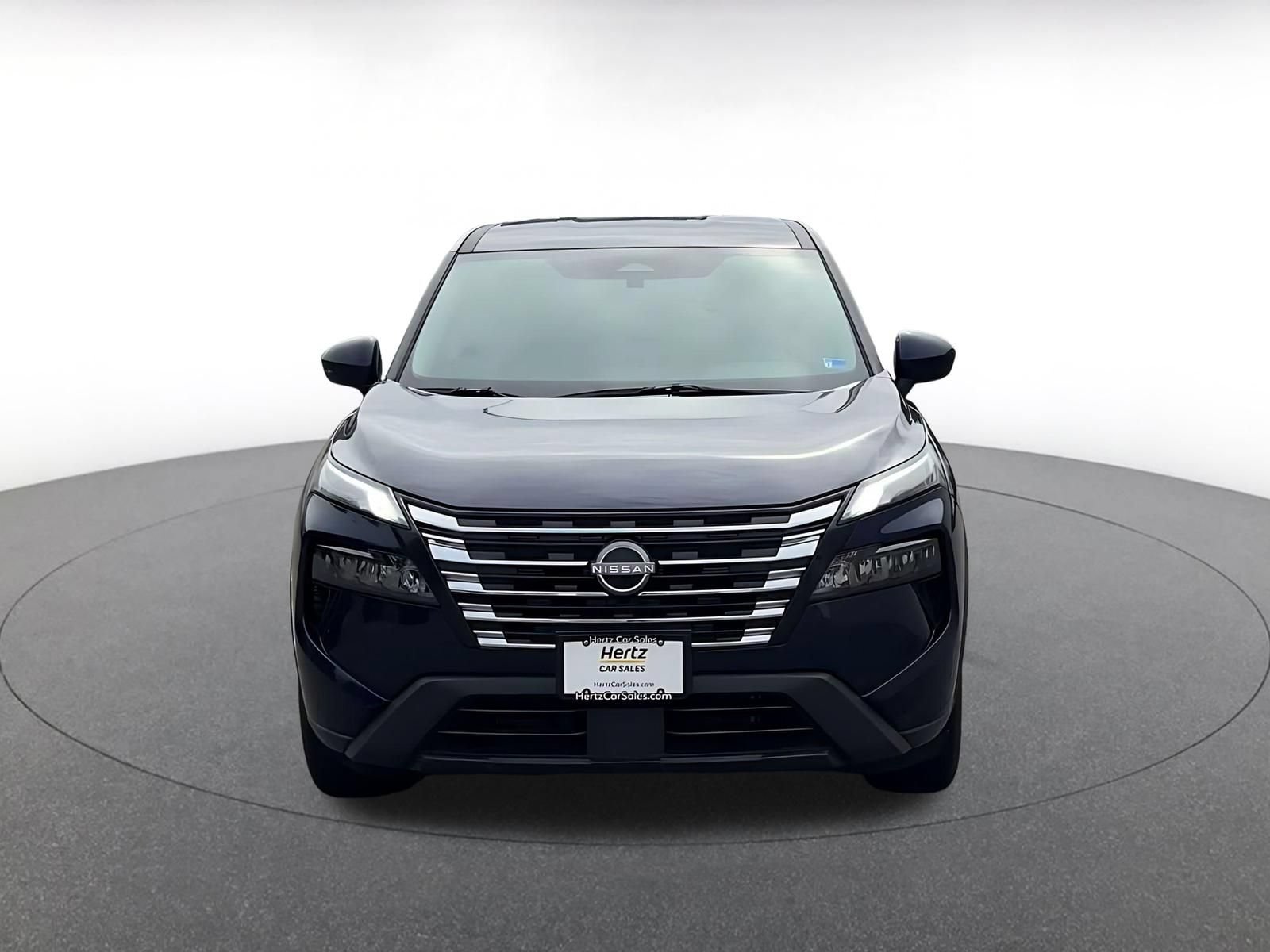Used 2025 Nissan Rogue SV AWD/4WD image 4