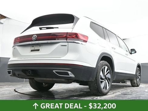 Used 2025 Volkswagen Atlas SE image 47