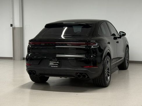 Certified 2024 Porsche Cayenne Coupe image 7
