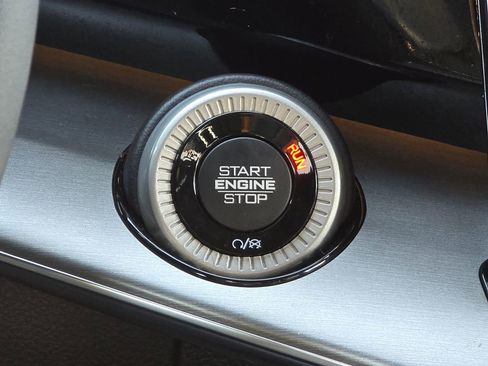 Used 2023 Jeep Wagoneer Series II image 36