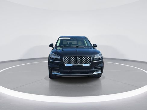 Used 2024 Lincoln Aviator Black Label AWD/4WD image 3
