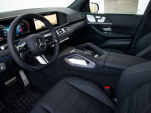 New 2026 Mercedes-Benz GLS 450 4MATIC image 10