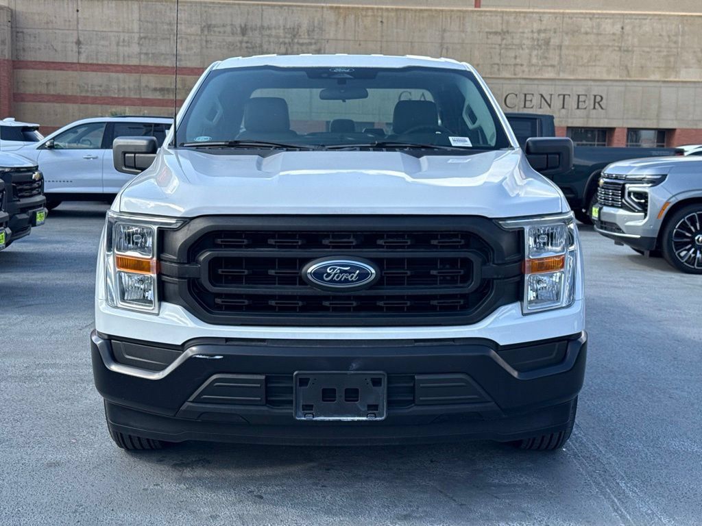 Used 2022 Ford F150 XL w/ Equipment Group 101A High RWD image 2