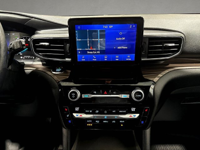 Used 2021 Ford Explorer Limited w/ Equipment Group 301A AWD/4WD image 13
