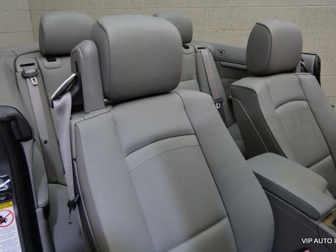 Used 2007 BMW 335i Convertible image 16