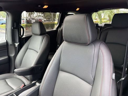 Used 2025 Honda Odyssey Sport-L image 19
