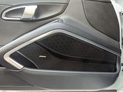 Used 2017 Porsche 911 Carrera S image 15