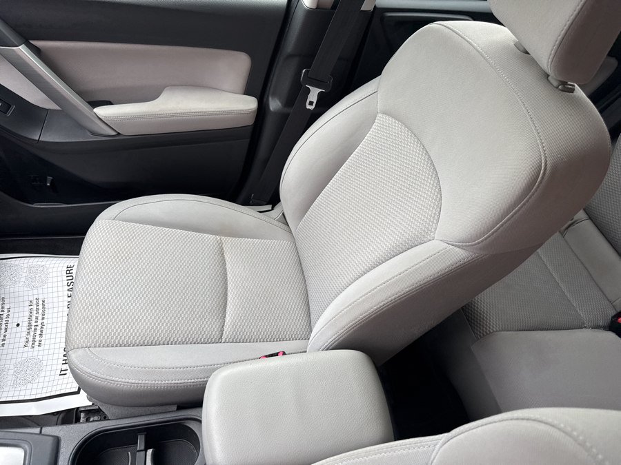 Used 2015 Subaru Forester 2.5i Premium AWD/4WD image 17