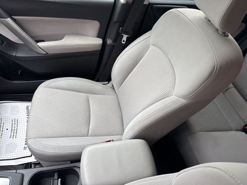 Used 2015 Subaru Forester 2.5i Premium AWD/4WD image 17