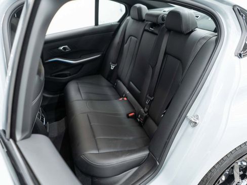 Used 2025 BMW 330i xDrive Sedan image 38