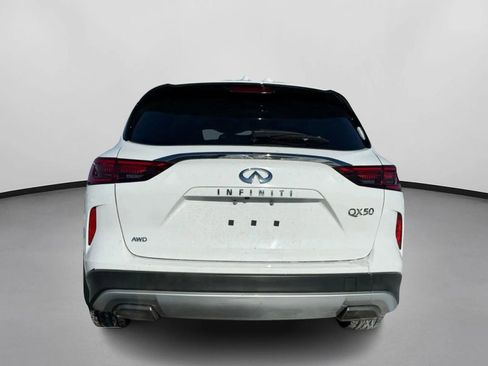 Used 2019 INFINITI QX50 Luxe w/ Navigation Package AWD/4WD image 6