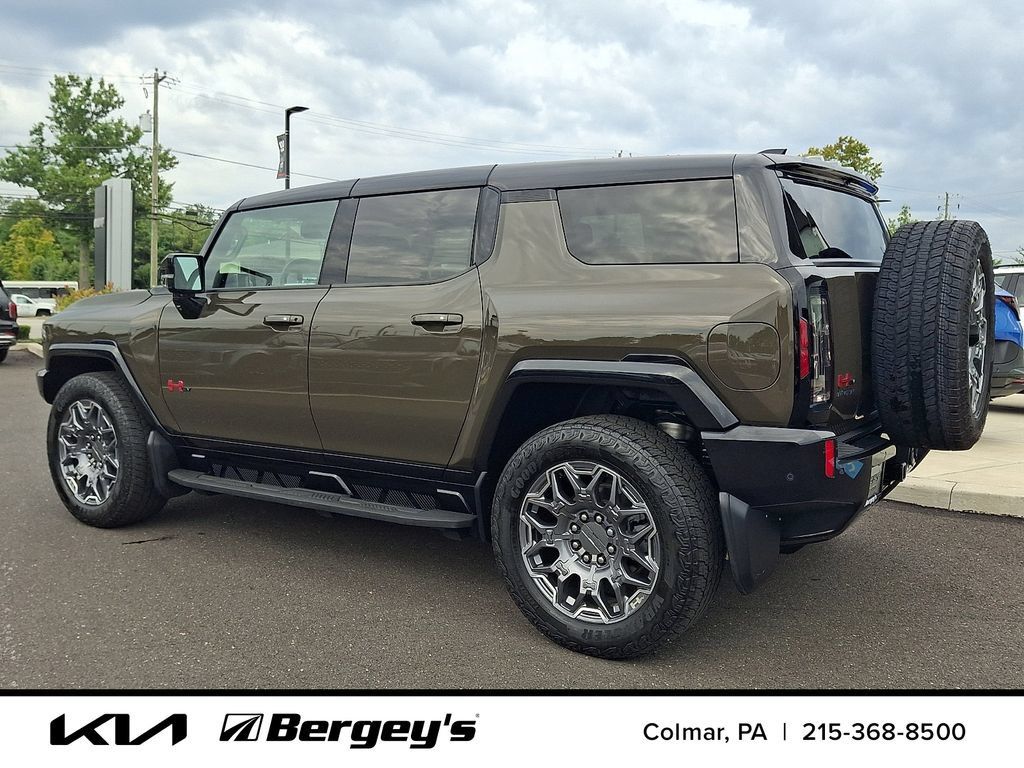 Used 2024 GMC Hummer EV 3X w/ LPO, Illumination Package AWD/4WD image 8