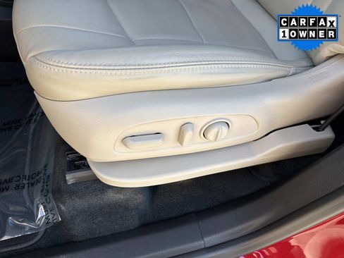 Used 2021 Buick Enclave Essence w/ Sound and Sites Package image 24