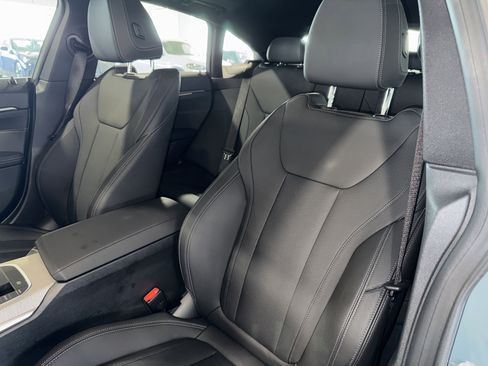 Certified 2025 BMW 430i w/ Premium Package image 33