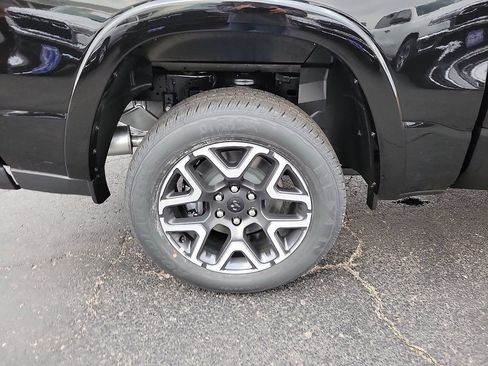 New 2026 RAM 1500 Laramie AWD/4WD image 8