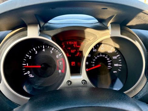 Used 2015 Nissan Juke SV image 18