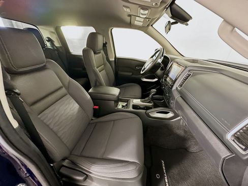 Used 2023 Nissan Frontier SV image 28