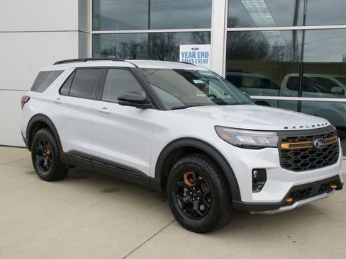 New 2026 Ford Explorer Tremor image 2