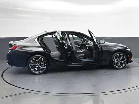 New 2026 BMW 330i xDrive Sedan w/ Convenience Package AWD/4WD image 42