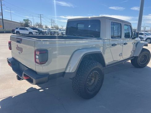Used 2020 Jeep Gladiator Mojave image 3