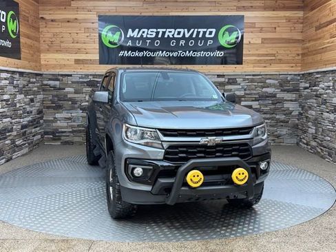 Used 2022 Chevrolet Colorado LT w/ LT Convenience Package AWD/4WD image 2