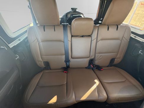 Used 2021 Jeep Wrangler Unlimited Rubicon image 13