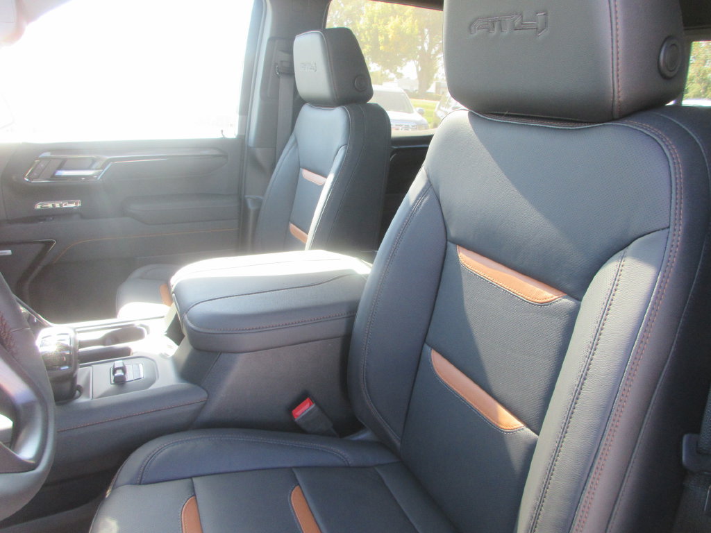 New 2026 GMC Sierra 1500 AT4 w/ AT4 Premium Package AWD/4WD image 12