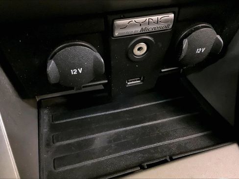 Used 2008 Ford Focus SE FWD image 17