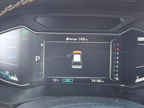 Used 2020 Kia Niro EX image 11