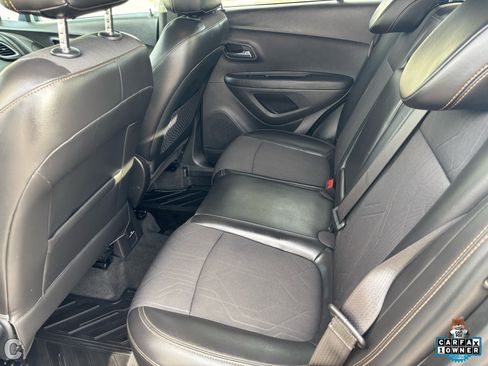 Used 2020 Chevrolet Trax LT w/ Driver Confidence Package image 24