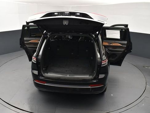 New 2026 Jeep Grand Cherokee Summit w/ Obsidian Package image 29