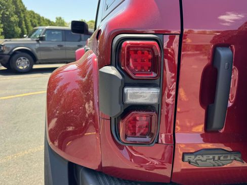 New 2026 Ford Bronco Raptor w/ Interior Carbon Fiber Pack AWD/4WD image 10