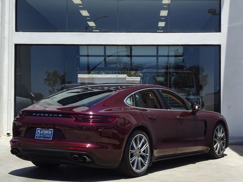 Used 2018 Porsche Panamera image 7